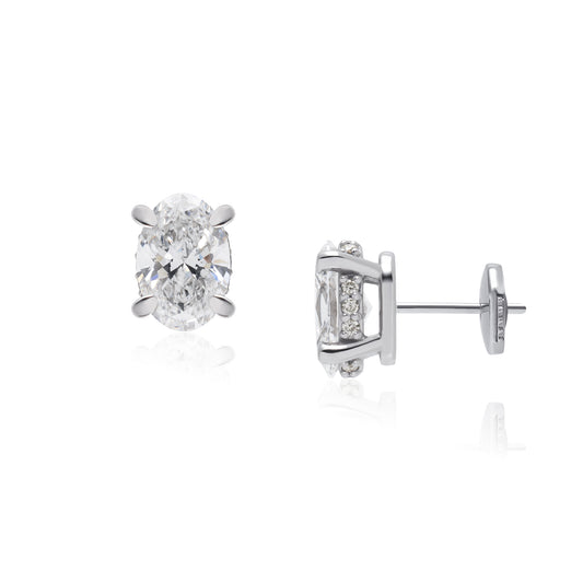 オーバルピアス／１ctダイヤモンド（トータル２ct）