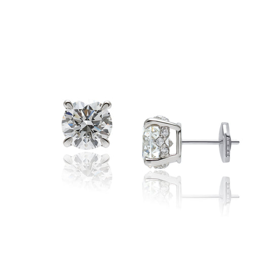 ラウンドピアス／１ctダイヤモンド（トータル２ct）