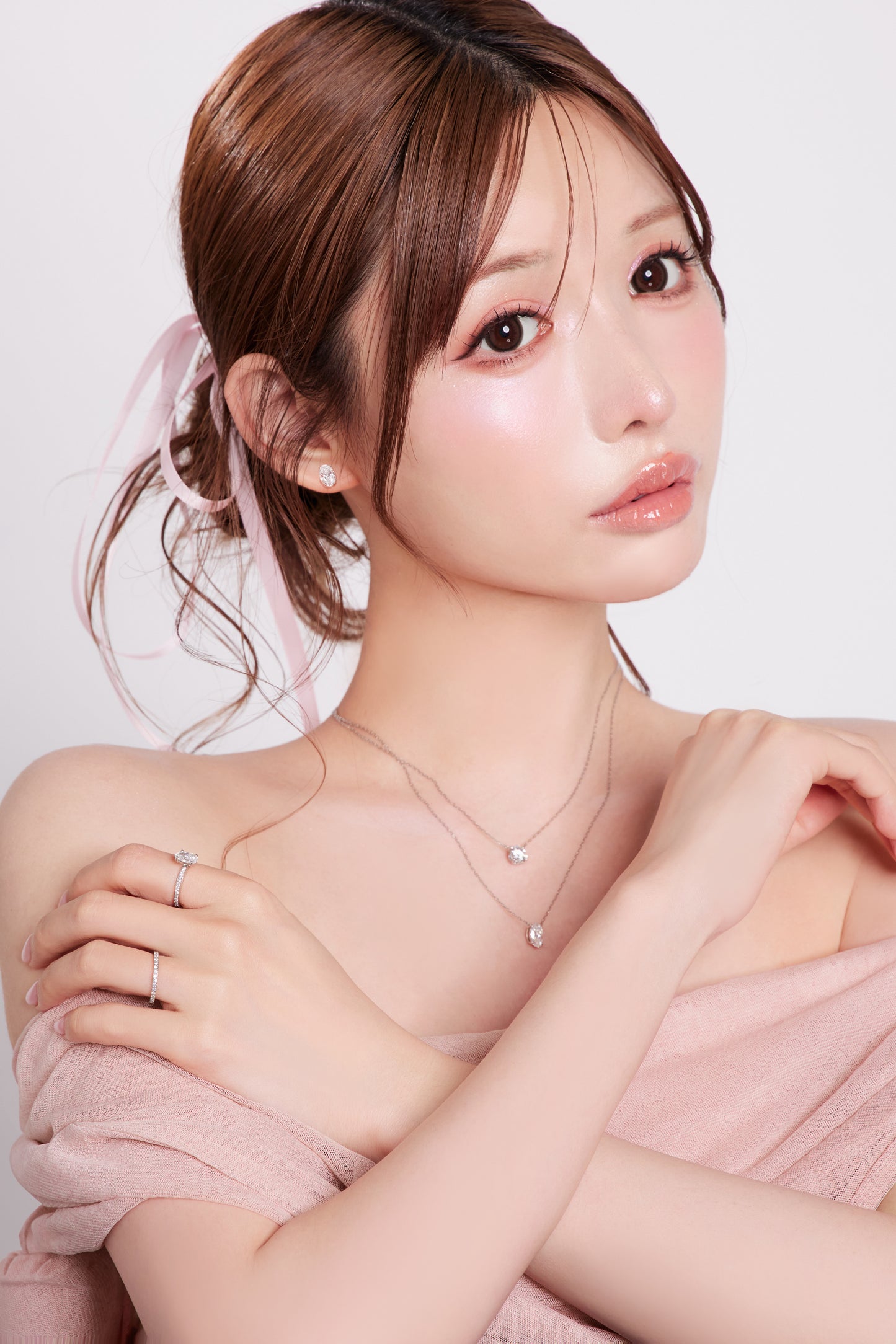 オーバルピアス／１ctダイヤモンド（トータル２ct）